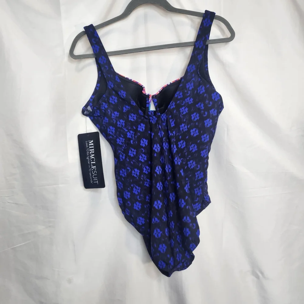 Miraclesuit Women's One Piece Bella Alba Escape Swimsuit Midnight Size 14 Beach